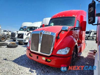 Drugie zdjęcie samochodu z przodu: 2020 KENWORTH T680 SEMI TRUCK VIN:1XKYDP9X9LJ290791 - miniatura