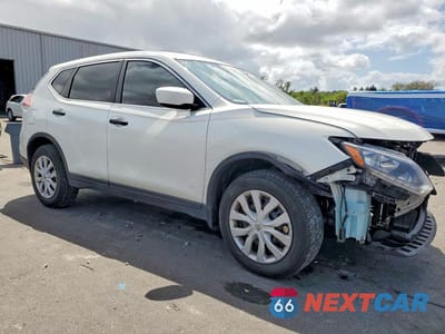 Czwarte zdjęcie samochodu z boku: 2016 NISSAN ROGUE S VIN:JN8AT2MT1GW022841 - miniatura
