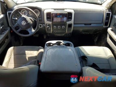 Zdjęcie 8 z 11 samochodu: 2016 RAM 1500 SLT VIN:1C6RR7TT4GS416375 - miniatura