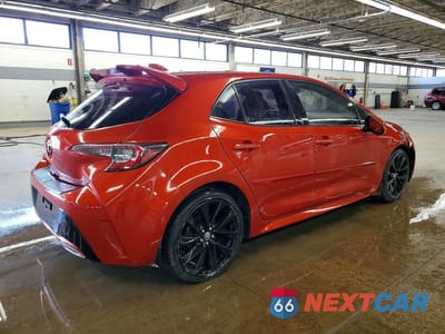 Trzecie zdjęcie samochodu z tyłu: 2019 TOYOTA COROLLA HATCHBACK XSE VIN:JTNK4RBE0K3012401 - miniatura