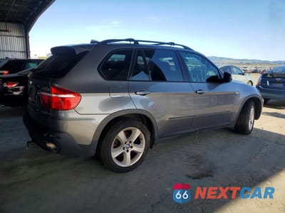 Trzecie zdjęcie samochodu z tyłu: 2010 BMW X5 XDRIVE35D VIN:5UXFF0C58ALT77416 - miniatura
