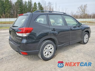 Trzecie zdjęcie samochodu z tyłu: 2019 SUBARU FORESTER VIN:JF2SKACC3KH474870 - miniatura