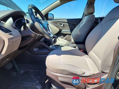 Zdjęcie 7 z 12 samochodu: 2011 HYUNDAI TUCSON GL VIN:KM8JT3ABXBU229421 - miniatura