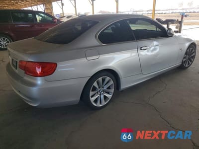 Trzecie zdjęcie samochodu z tyłu: 2011 BMW 328 XI SULEV VIN:WBAKF5C54BE655115 - miniatura