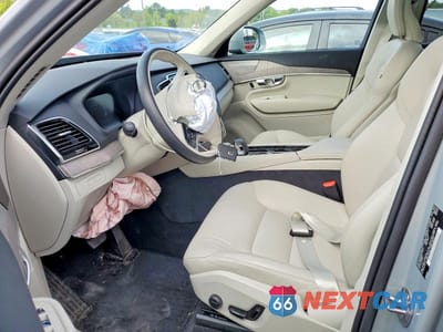 Zdjęcie 7 z 12 samochodu: 2024 VOLVO XC90 PLUS VIN:YV4H60LE9R1188692 - miniatura