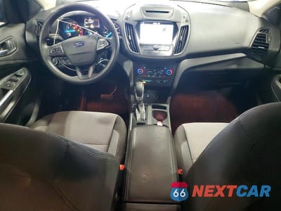 Zdjęcie 8 z 13 samochodu: 2018 FORD ESCAPE SE VIN:1FMCU0GDXJUC69221 - miniatura
