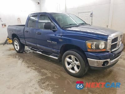 Czwarte zdjęcie samochodu z boku: 2006 DODGE RAM 1500 ST VIN:1D7HU18236S559824 - miniatura