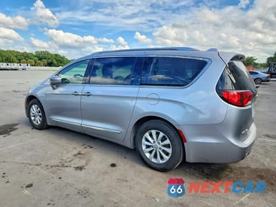 Drugie zdjęcie samochodu z przodu: 2018 CHRYSLER PACIFICA TOURING L VIN:2C4RC1BGXJR112200 - miniatura