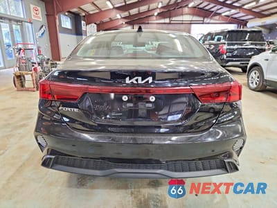 Zdjęcie 6 z 12 samochodu: 2023 KIA FORTE LXS VIN:3KPF24AD1PE538382 - miniatura