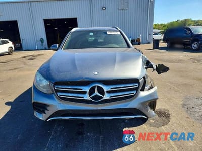 Piąte zdjęcie samochodu w środku: 2016 MERCEDES-BENZ GLC 300 4MATIC VIN:WDC0G4KB6GF108660 - miniatura