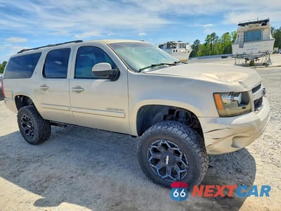 Czwarte zdjęcie samochodu z boku: 2007 CHEVROLET SUBURBAN VIN:1GNFK163X7J296135 - miniatura