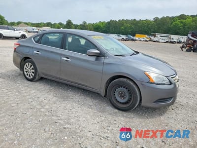 Czwarte zdjęcie samochodu z boku: 2015 NISSAN SENTRA S VIN:3N1AB7AP3FY294353 - miniatura