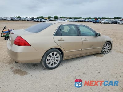 Trzecie zdjęcie samochodu z tyłu: 2007 HONDA ACCORD EX VIN:1HGCM66537A032017 - miniatura