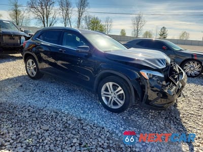 Czwarte zdjęcie samochodu z boku: 2016 MERCEDES-BENZ GLA 250 4MATIC VIN:WDCTG4GB3GJ229651 - miniatura