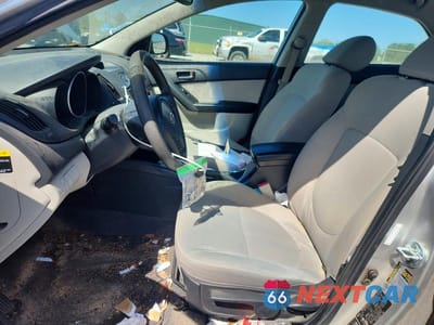 Zdjęcie 7 z 12 samochodu: 2012 KIA FORTE EX VIN:KNAFU4A20C5494967 - miniatura
