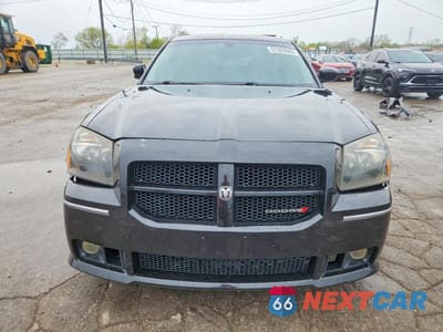 Piąte zdjęcie samochodu w środku: 2006 DODGE MAGNUM SRT-8 VIN:2D8GV77306H338111 - miniatura