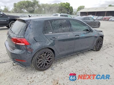 Trzecie zdjęcie samochodu z tyłu: 2019 VOLKSWAGEN GTI S VIN:3VW6T7AU7KM004202 - miniatura