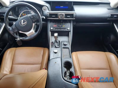 Zdjęcie 8 z 12 samochodu: 2018 LEXUS IS 300 BASE VIN:JTHBA1D26J5067597 - miniatura