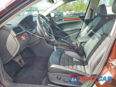Zdjęcie 7 z 12 samochodu: 2012 VOLKSWAGEN PASSAT SEL VIN:1VWCN7A3XCC040313 - miniatura