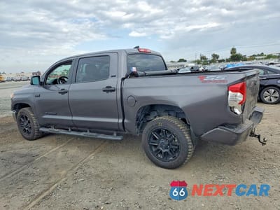 Drugie zdjęcie samochodu z przodu: 2021 TOYOTA TUNDRA CREWMAX SR5 VIN:5TFEY5F19MX299299 - miniatura