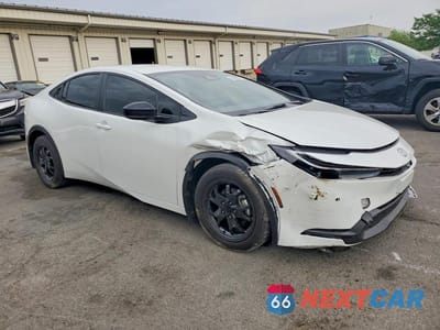 Czwarte zdjęcie samochodu z boku: 2024 TOYOTA PRIUS LE VIN:JTDACAAU9R3017278 - miniatura