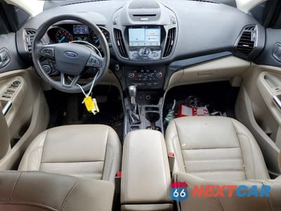 Zdjęcie 8 z 13 samochodu: 2017 FORD ESCAPE TITANIUM VIN:1FMCU9J97HUD80568 - miniatura