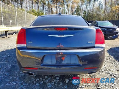 Zdjęcie 6 z 12 samochodu: 2016 CHRYSLER 300 LIMITED VIN:2C3CCARG9GH314122 - miniatura