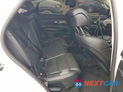 Zdjęcie 10 z 12 samochodu: 2022 GENESIS GV70 2.5T STANDARD VIN:KMUMADTB8NU043906 - miniatura