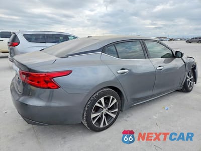 Trzecie zdjęcie samochodu z tyłu: 2017 NISSAN MAXIMA 3.5 S VIN:1N4AA6APXHC381274 - miniatura