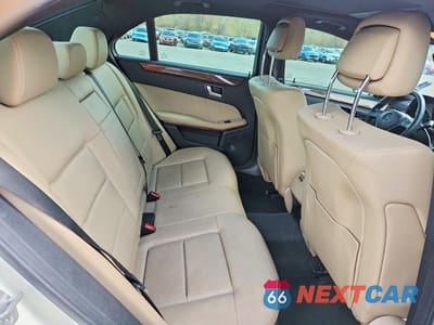Zdjęcie 10 z 13 samochodu: 2012 MERCEDES-BENZ E 350 4MATIC VIN:WDDHF8JB8CA638632 - miniatura