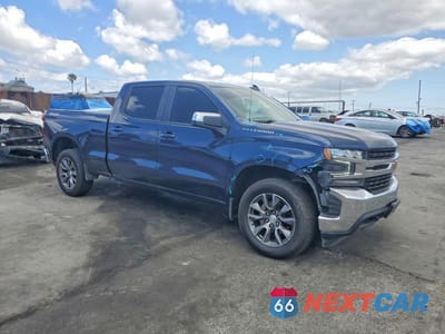 Czwarte zdjęcie samochodu z boku: 2021 CHEVROLET SILVERADO K1500 LT VIN:1GCUYDED5MZ296504 - miniatura
