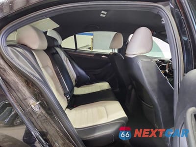 Zdjęcie 10 z 12 samochodu: 2016 VOLKSWAGEN JETTA SPORT VIN:3VWD17AJ4GM294151 - miniatura