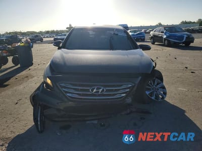 Piąte zdjęcie samochodu w środku: 2017 HYUNDAI SONATA SPORT VIN:5NPE34AF4HH476368 - miniatura