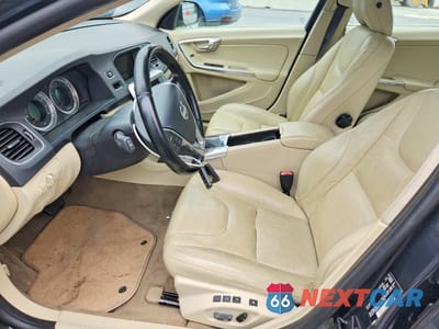 Zdjęcie 7 z 12 samochodu: 2013 VOLVO S60 T5 VIN:YV1612FS0D1208658 - miniatura