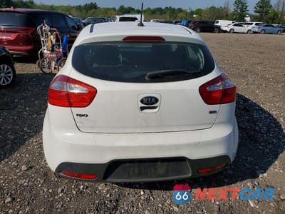 Zdjęcie 6 z 12 samochodu: 2015 KIA RIO LX VIN:KNADM5A33F6443659 - miniatura