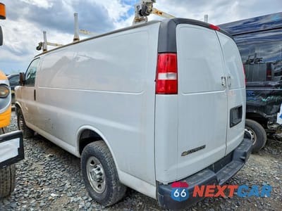 Drugie zdjęcie samochodu z przodu: 2020 CHEVROLET EXPRESS G VIN:1GCWGAFP0L1165609 - miniatura