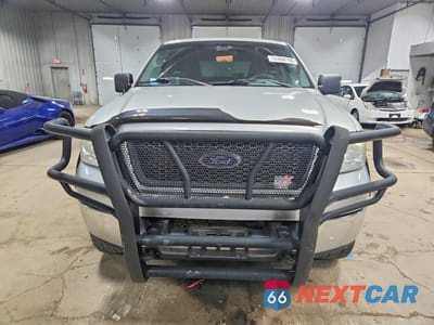 Piąte zdjęcie samochodu w środku: 2005 FORD F150 VIN:1FTPX14525FA54040 - miniatura