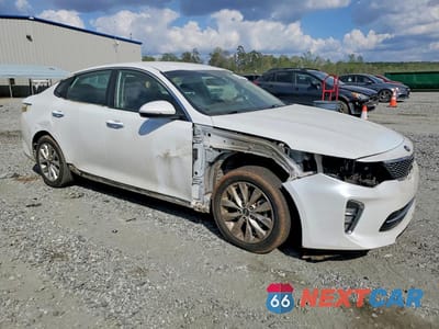 Czwarte zdjęcie samochodu z boku: 2018 KIA OPTIMA S VIN:5XXGT4L34JG234628 - miniatura