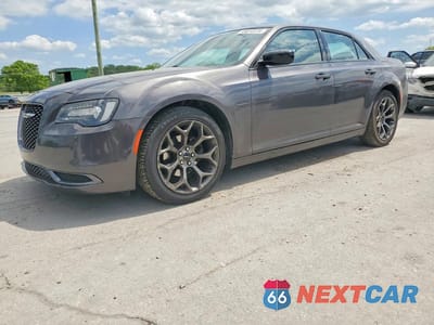 2018 CHRYSLER 300 TOURING 2C3CCAAG4JH154217 - główne zdjęcie licytacji z USA - miniatura
