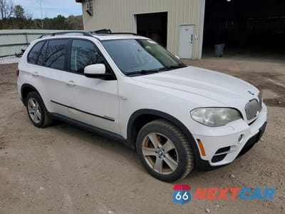 Czwarte zdjęcie samochodu z boku: 2012 BMW X5 XDRIVE35D VIN:5UXZW0C51CL674379 - miniatura