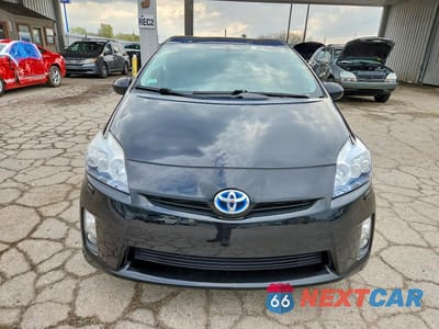 Piąte zdjęcie samochodu w środku: 2011 TOYOTA PRIUS FIVE VIN:JTDKN3DU4B0289041 - miniatura