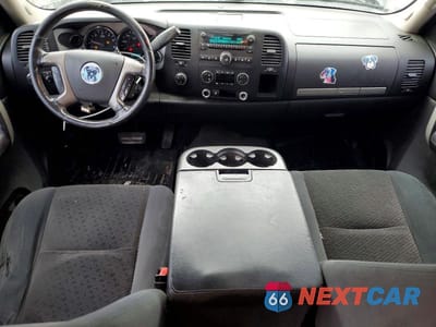 Zdjęcie 8 z 12 samochodu: 2007 CHEVROLET SILVERADO K1500 CREW CAB VIN:2GCEK133671657900 - miniatura