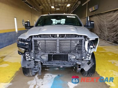 Piąte zdjęcie samochodu w środku: 2026 RAM 2500 BIG HORN VIN:3C6UR5DJ2TG201154 - miniatura