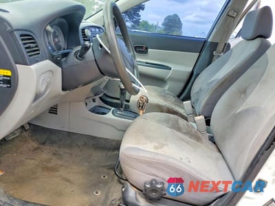 Zdjęcie 7 z 13 samochodu: 2010 HYUNDAI ACCENT GLS VIN:KMHCN4AC2AU496200 - miniatura