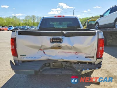 Zdjęcie 6 z 12 samochodu: 2011 CHEVROLET SILVERADO K1500 LT VIN:1GCPKSE34BF200144 - miniatura