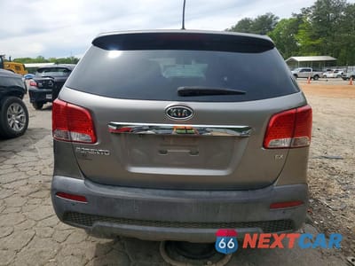 Zdjęcie 6 z 12 samochodu: 2011 KIA SORENTO EX VIN:5XYKU4A13BG019960 - miniatura