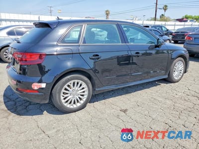 Trzecie zdjęcie samochodu z tyłu: 2016 AUDI A3 E-TRON PREMIUM ULTRA VIN:WAUVPBFF3GA096913 - miniatura