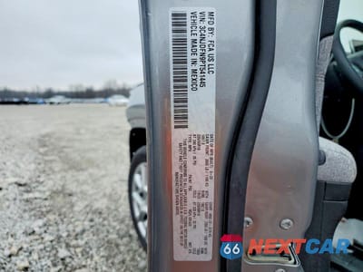 Zdjęcie 14 z 14 samochodu: 2023 JEEP COMPASS LATITUDE LUX VIN:3C4NJDFN9PT541445 - miniatura