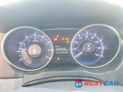 Zdjęcie 9 z 12 samochodu: 2012 HYUNDAI SONATA LIMITED VIN:5NPEC4AC6CH313719 - miniatura
