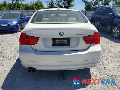 Zdjęcie 6 z 13 samochodu: 2011 BMW 328 I VIN:WBAPH7C52BE674385 - miniatura
